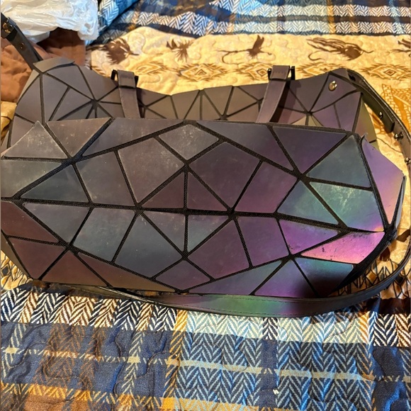 LOVEVOOK tote-style bag geometric lattice design. - Picture 10 of 16